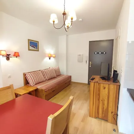 아파트 Pat 83, T2, Centre Luchon, Wifi, Casier A Skis, 4 Personnes Bagnères-de-Luchon