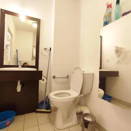 Pat 83, T2, Centre Luchon, Wifi, Casier A Skis, 4 Personnes *